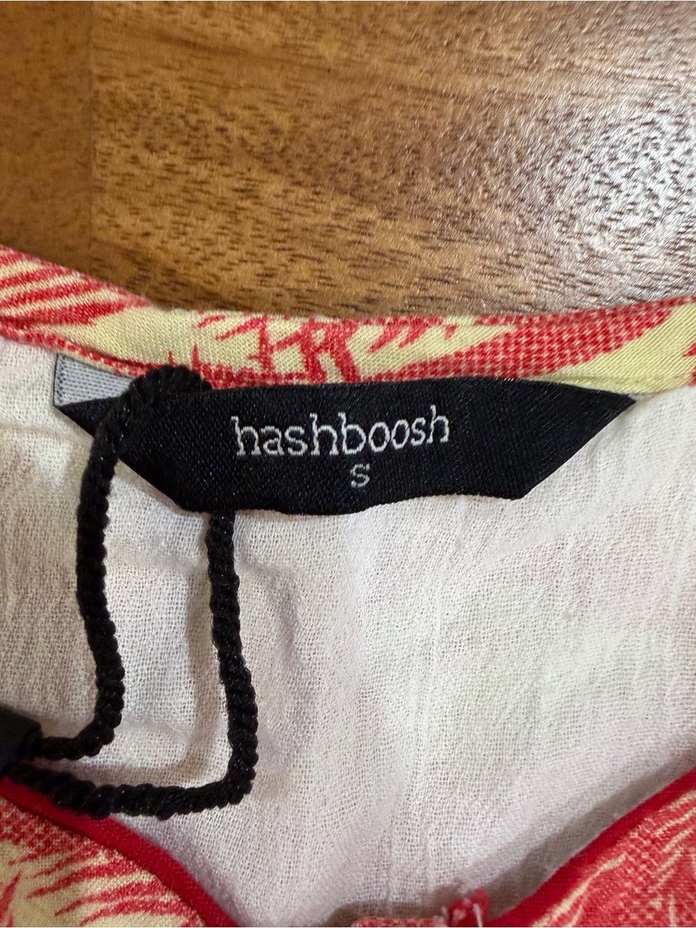 Hashboosh Button-Front Midi Dress in Coral Leaf Print Size Small - Picture 2 of 10